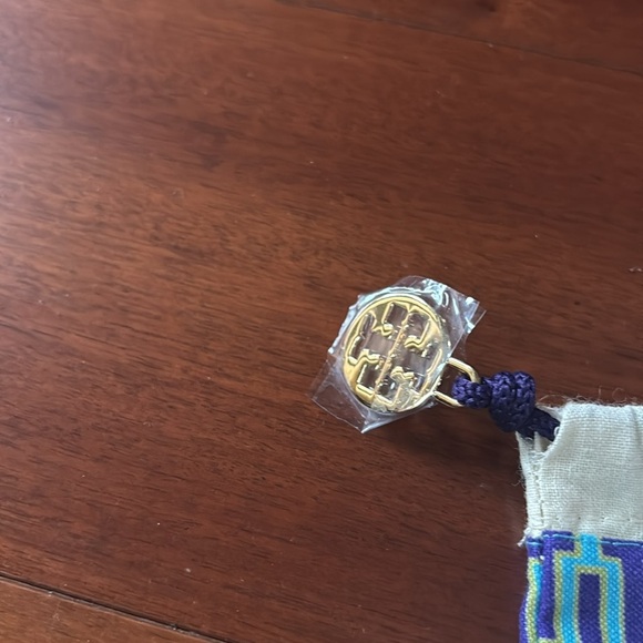 Tory Burch Cream and Blue Accessory Dust Bag for shoes or small purse - Picture 2 of 3